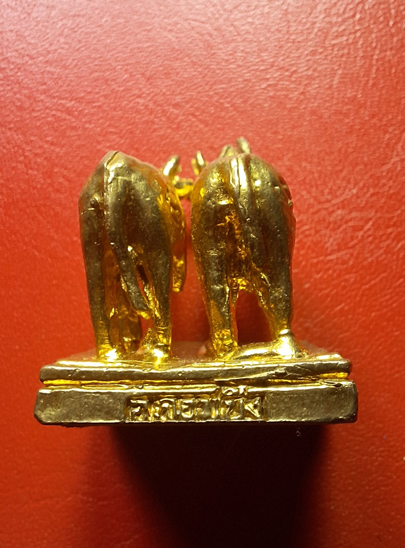 หลวงพ่อบัว วัดเขาแดน พระโคกวักเงินคู่ เนื้อกะไหล่ทอง(องค์ที่1)