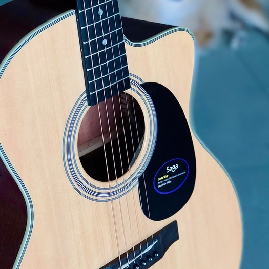 กีต้าร์โปร่ง Saga รุ่น SF700GC หน้าไม้แท้ Top Solid กระเป๋า SAGA ปิ๊ก คาโป้