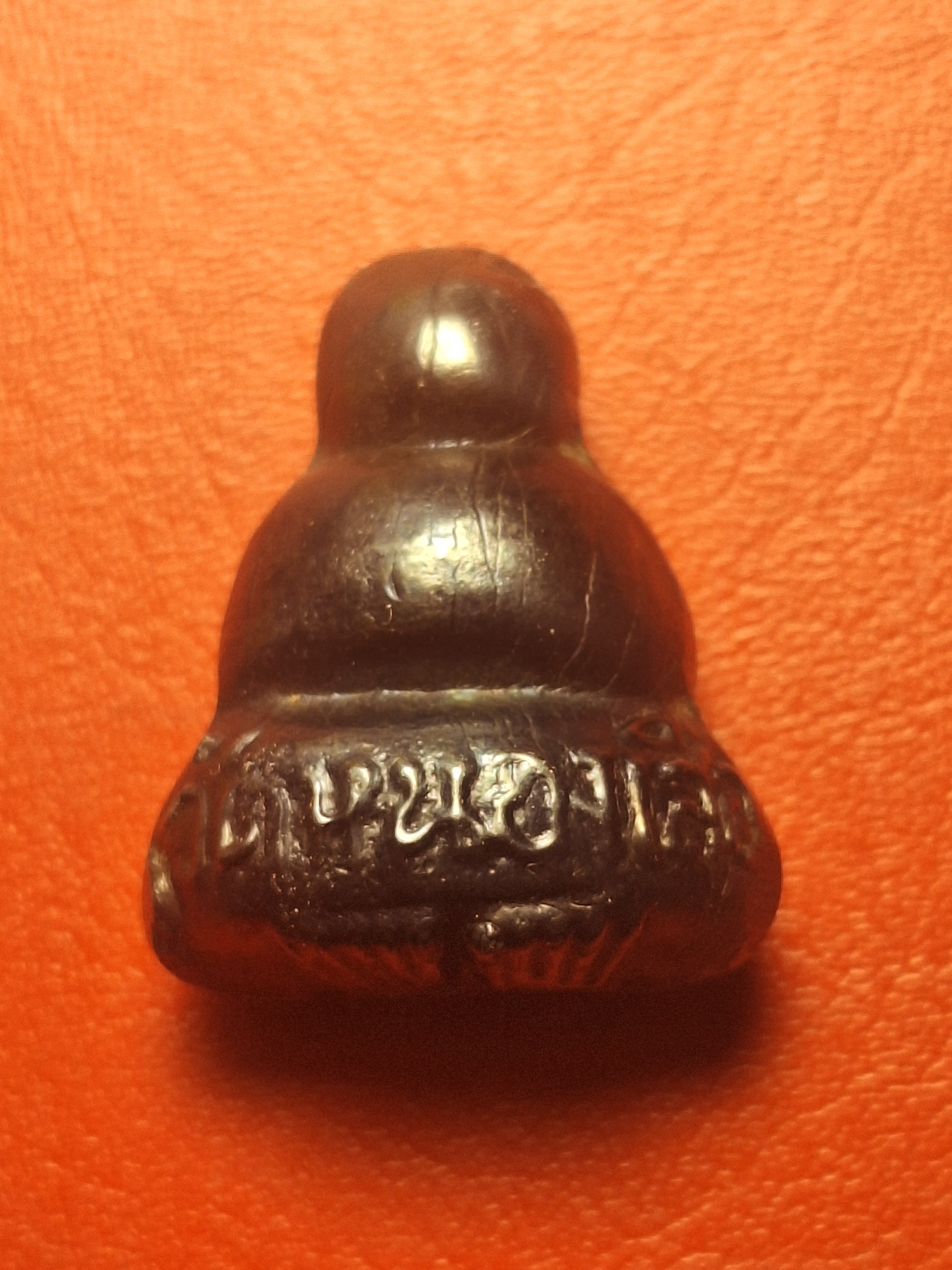 หลวงพ่อคิ้ม วัดหนองเสือ พระปิดตา พิมพ์ใหญ่ เนื้อเมฆพัตร(องค์ที่1)