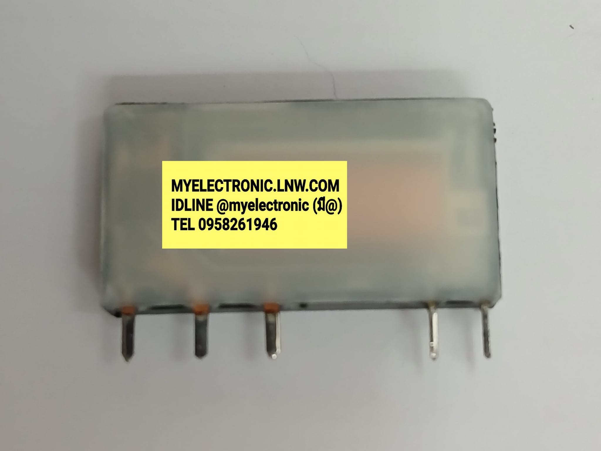 ขาย 34.51.7.024.0100 รีเลย์ RELAY 24V5ขา ตัวสีดำ 5ขา 6A250V ยี่ห้อ FINDER ราคา ตัวละ . . . . . หน่วย บาท