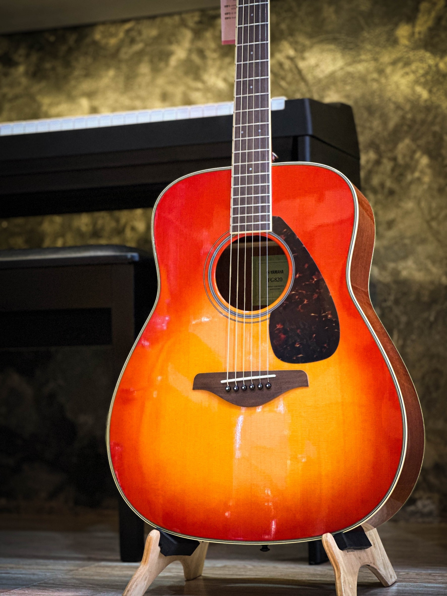 กีตาร์โปร่ง Yamaha FG820 Autumn Burst พร้อมกระเป๋าเทาดำ แท้ Yamaha