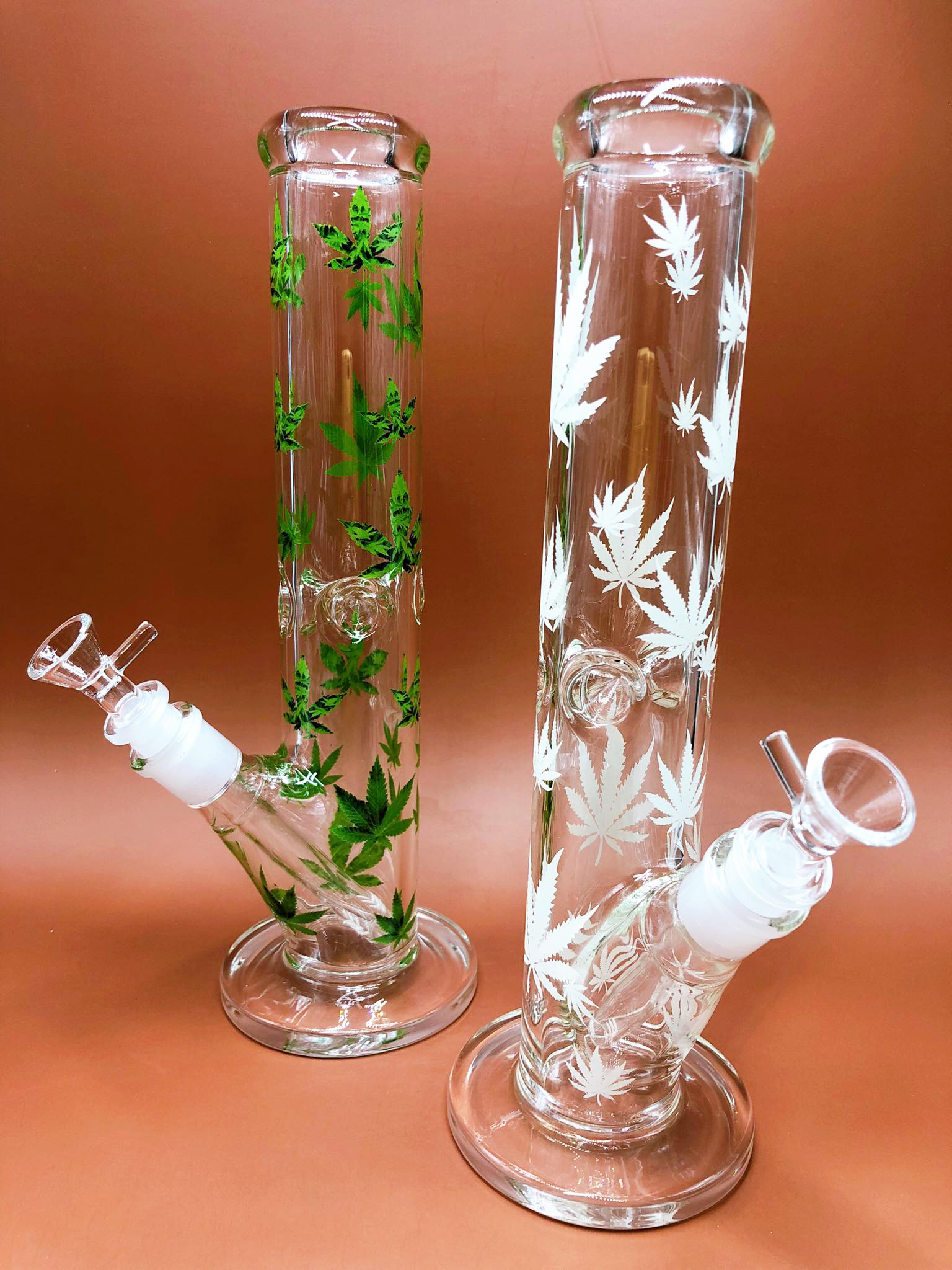 Ganja Leaf Cylinder Glass Bong (Green)(6 mm.)