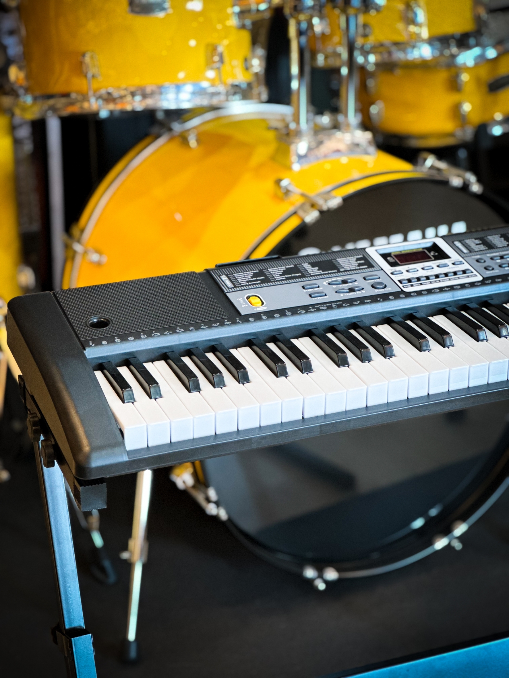 คีย์บอร์ดไฟฟ้า Ellen MK ขนาด 61 คีย์ รุ่น MQ-6136 คีย์บอร์ด Keyboard ฟรี ไมโครโฟน อแดปเตอร์ ที่วางโน๊ต