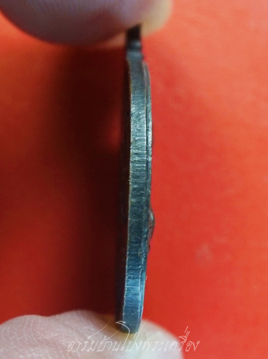 หลวงพ่อเหลือ วัดสาวชะโงก จ.ฉะเชิงเทรา รุ่นลาภผลพูนทวี ปี๑๘ เนื้อทองแดงรมดำ(องค์ที่1)