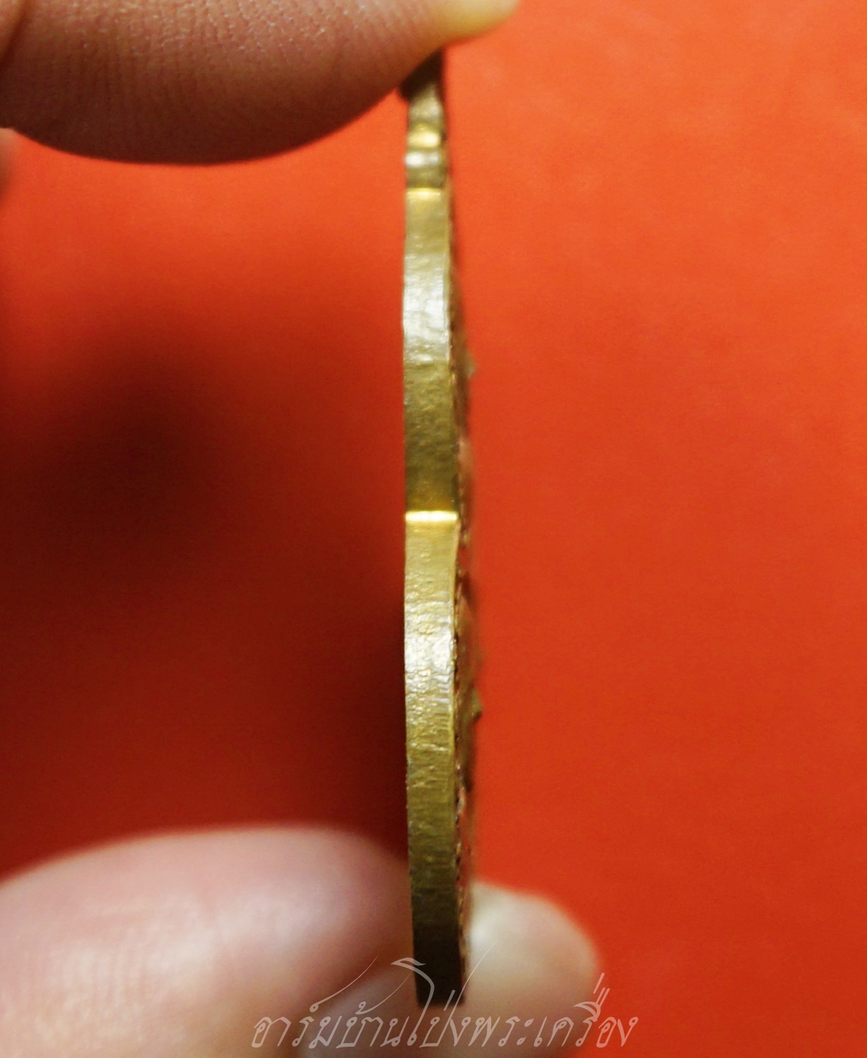 สามพระอาจารย์ หลวงปู่แดง หลวงปู่เผื่อน และหลวงพ่อเซ้ง วัดบางโตนด ปี๒๕๒๕ เนื้อฝาบาตร(องค์ที่1)