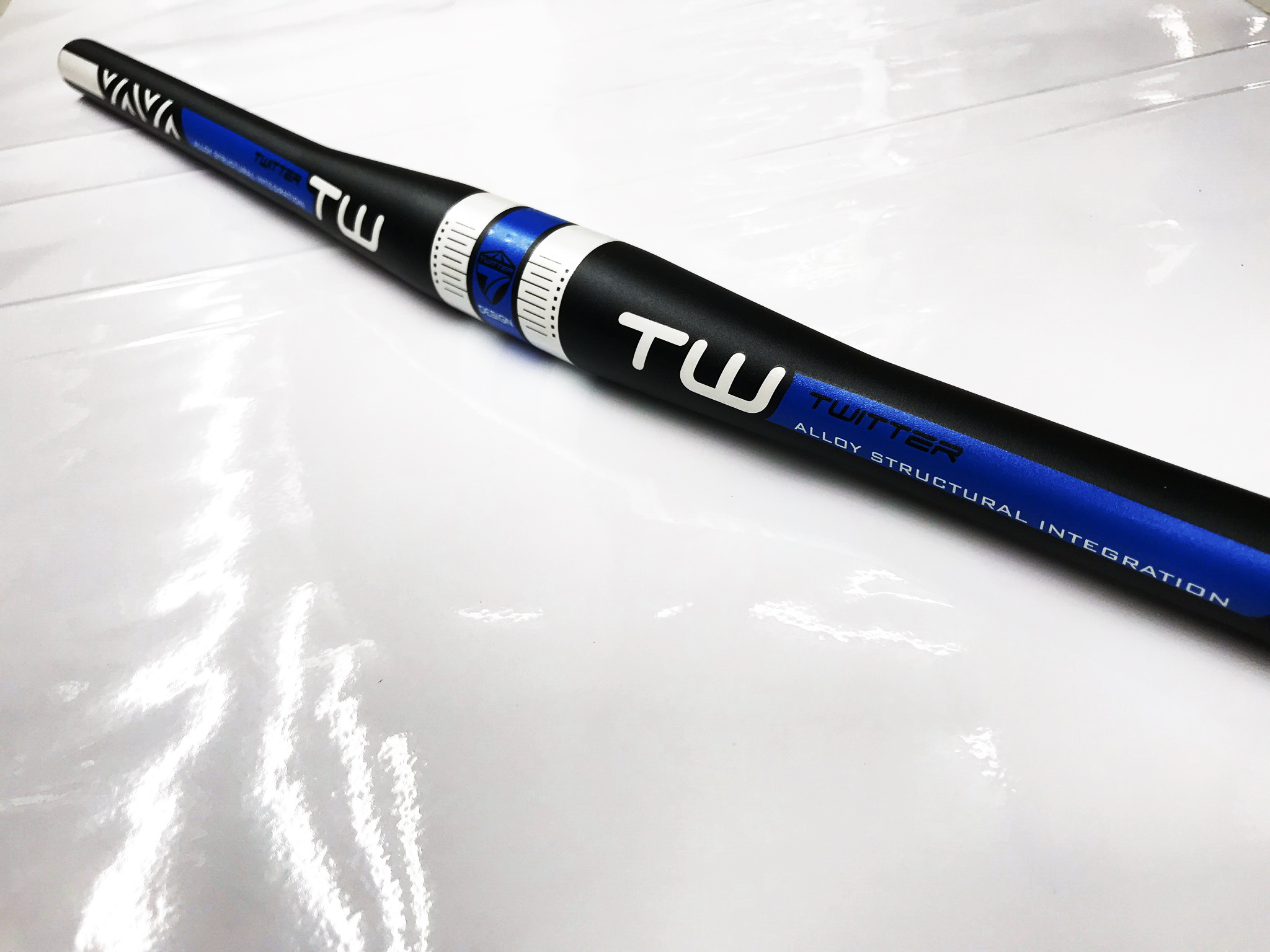 แฮนจักรยานเสือภูเขา อลูมิเนียม twitter