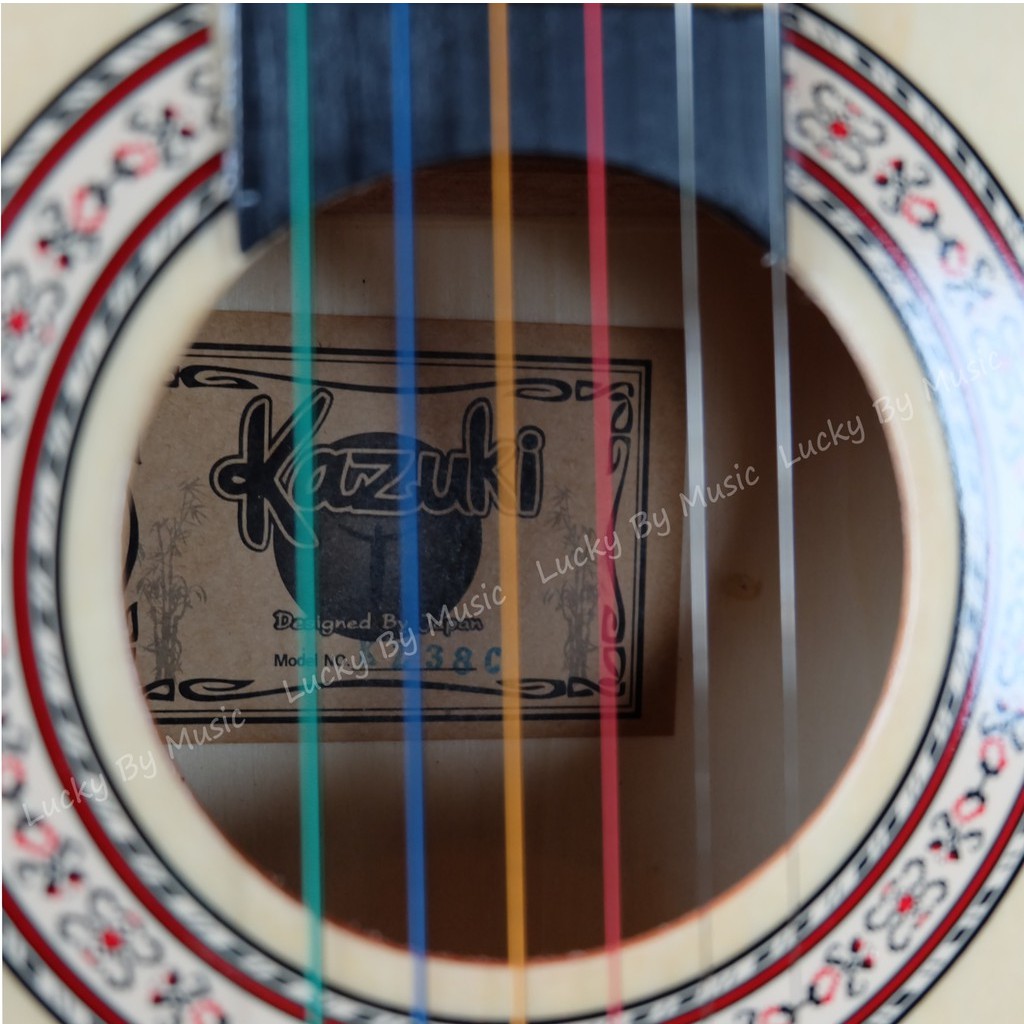 กีต้าร์โปร่ง Kazuki รุ่น KZ - 38 ขนาด 38 นิ้ว สีไม้ ลูกบิดโครเมียม แถมฟรี ปิ๊ก ที่เก็บปิ๊ก และใบคอร์ดกีต้าร์