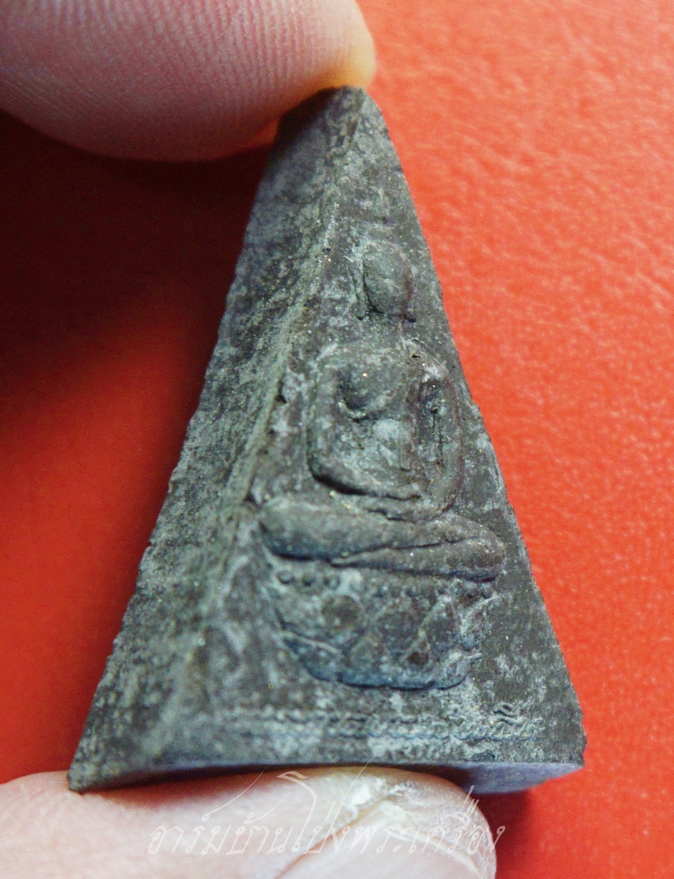 พระสมเด็จจิตรลดา โครงการหลวง ในหลวงครองราชย์ครบ๕๐ปี ปี๒๕๓๙ เนื้อผงสีดำ(องค์ที่2)