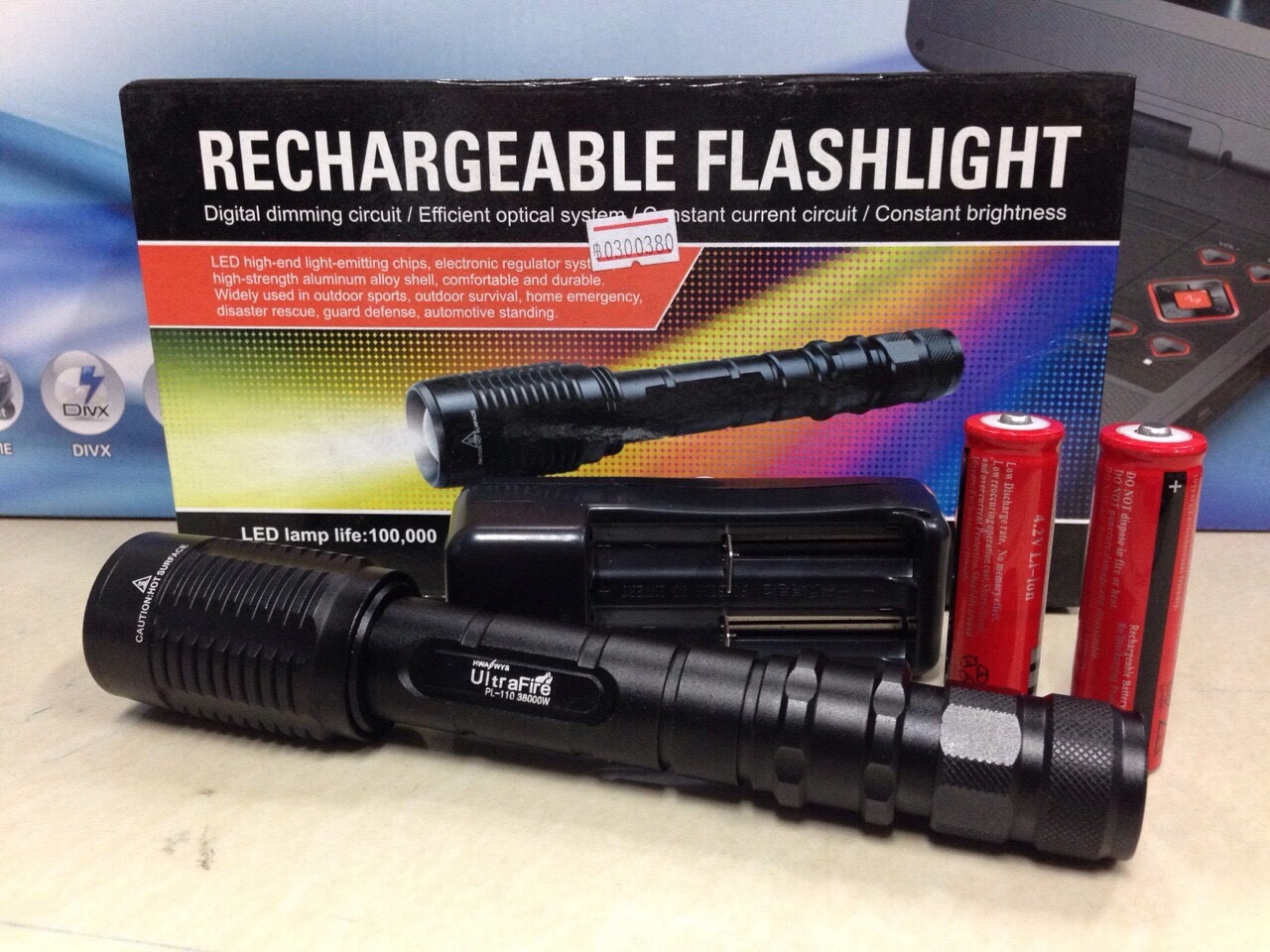 ไฟฉายตำรวจ LED Ultrafire cree PM-110