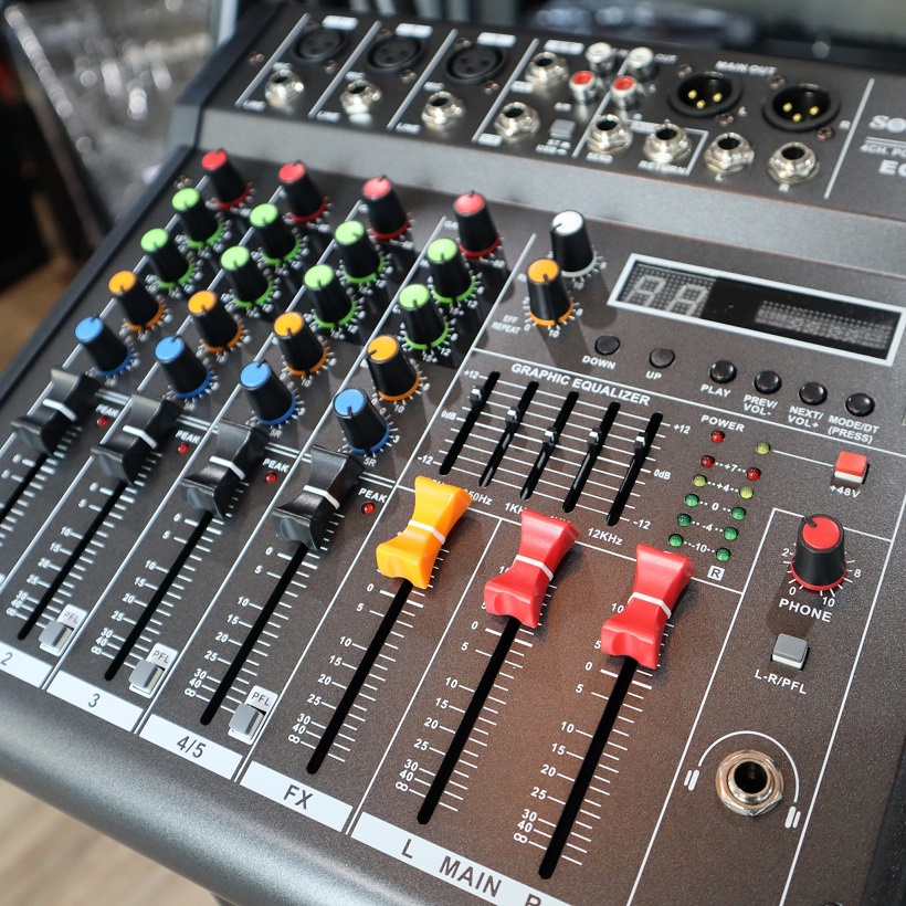 SOUNDMILAN รุ่น EQ-5042 พาวเวอร์มิกซ์ ขยายเสียง มิกเซอร์ 500วัตต์
