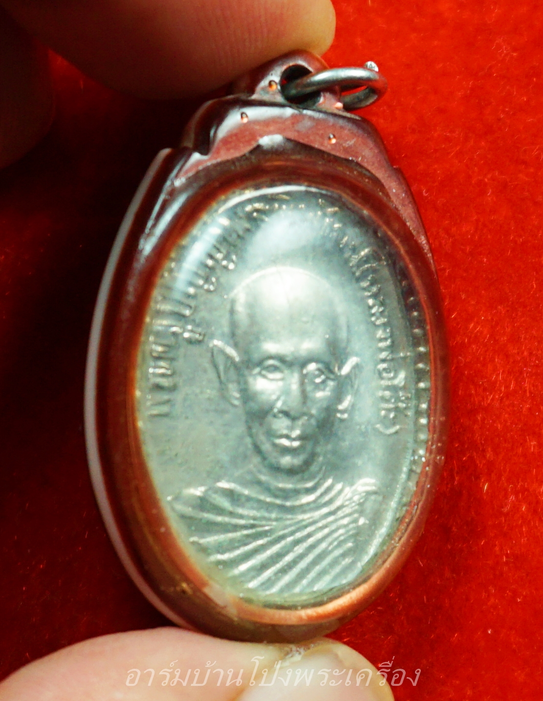 หลวงพ่อโต๊ะ วัดทำนบ รุ่นแรก ปี๒๕๑๓ เนื้อกะไหล่เงิน(องค์ที่3)