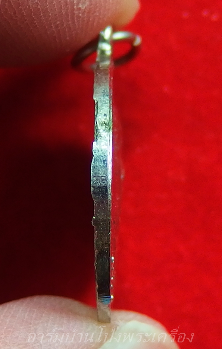 หลวงปู่บุญ วัดดอนเสลา รุ่นแรก เนื้ออัลปาก้า(องค์ที่6)