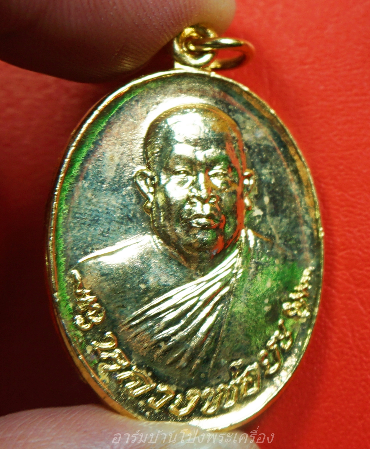 หลวงพ่อยะ วัดท่าข้าม รุ่นเจ้าสัว ปี๒๕๓๕ เนื้อกะไหล่ทอง(องค์ที่12)