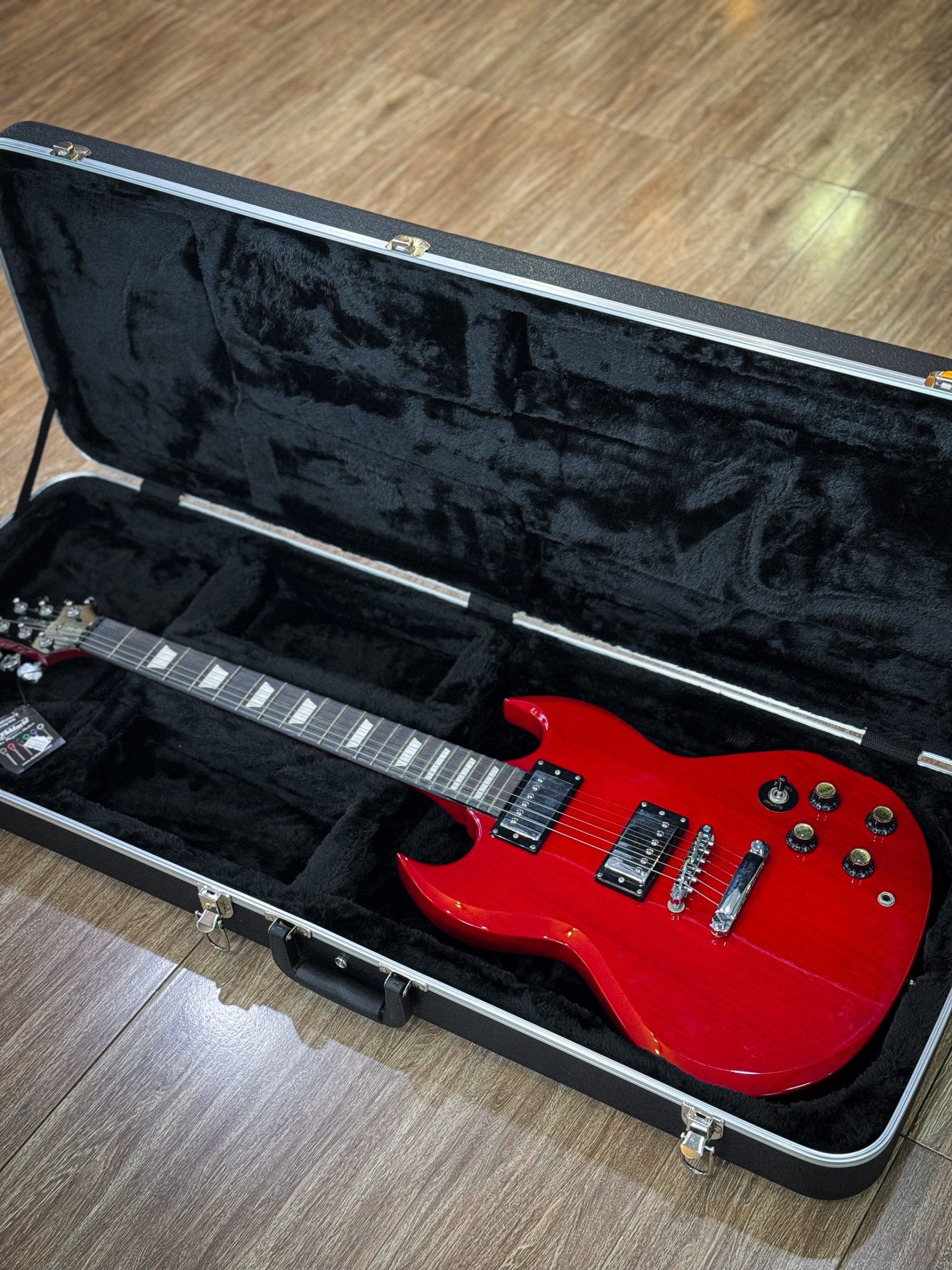 ฮาร์ดเคสกีต้าร์ไฟฟ้า EC-500 Hard case กล่องเคสเหลี่ยม สีดำ/น้ำเงิน/แดง บุกำมะหยี่พรมเทา แบบหนา