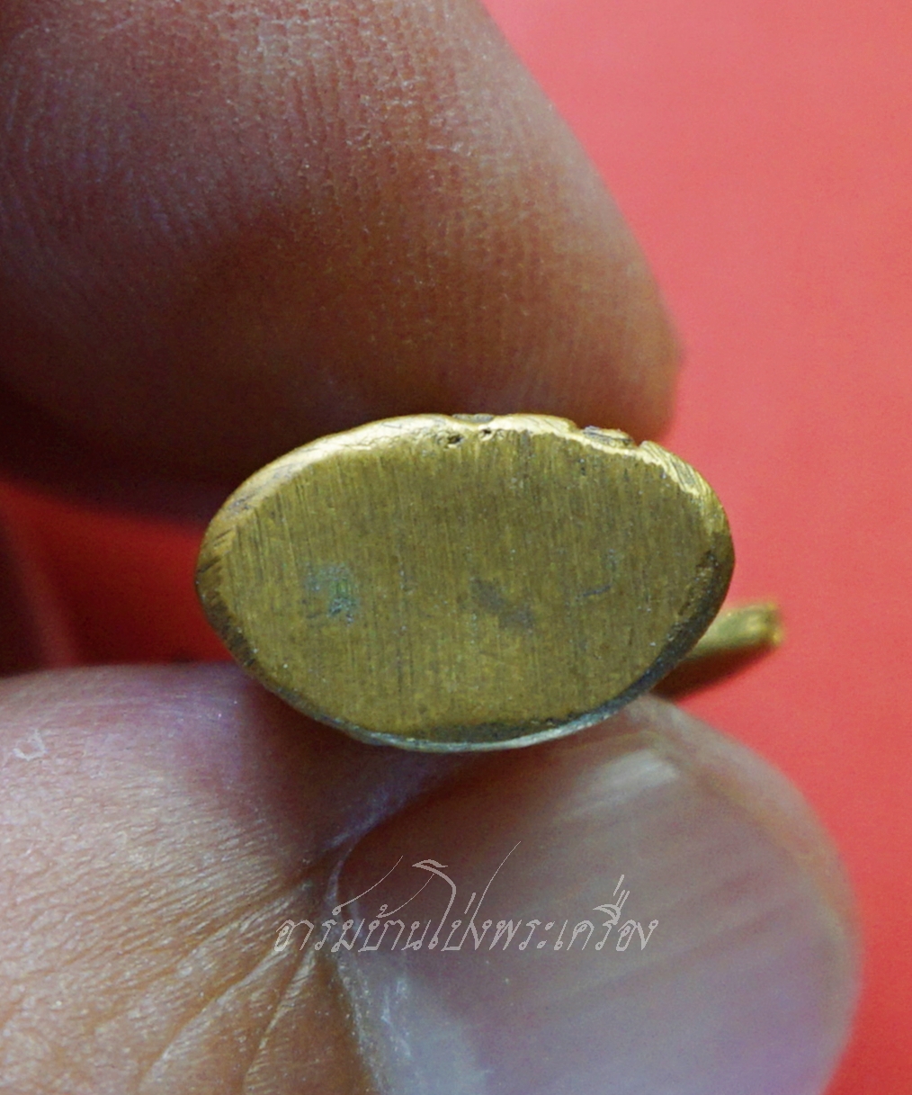 ท้าวเวสสุวรรณ หลวงปู่หมุน ฐิตสีโล วัดบ้านจาน จ.ศรีสะเกษ พศ.๒๕๓๙ เนื้อฝาบาตร(องค์ที่1)