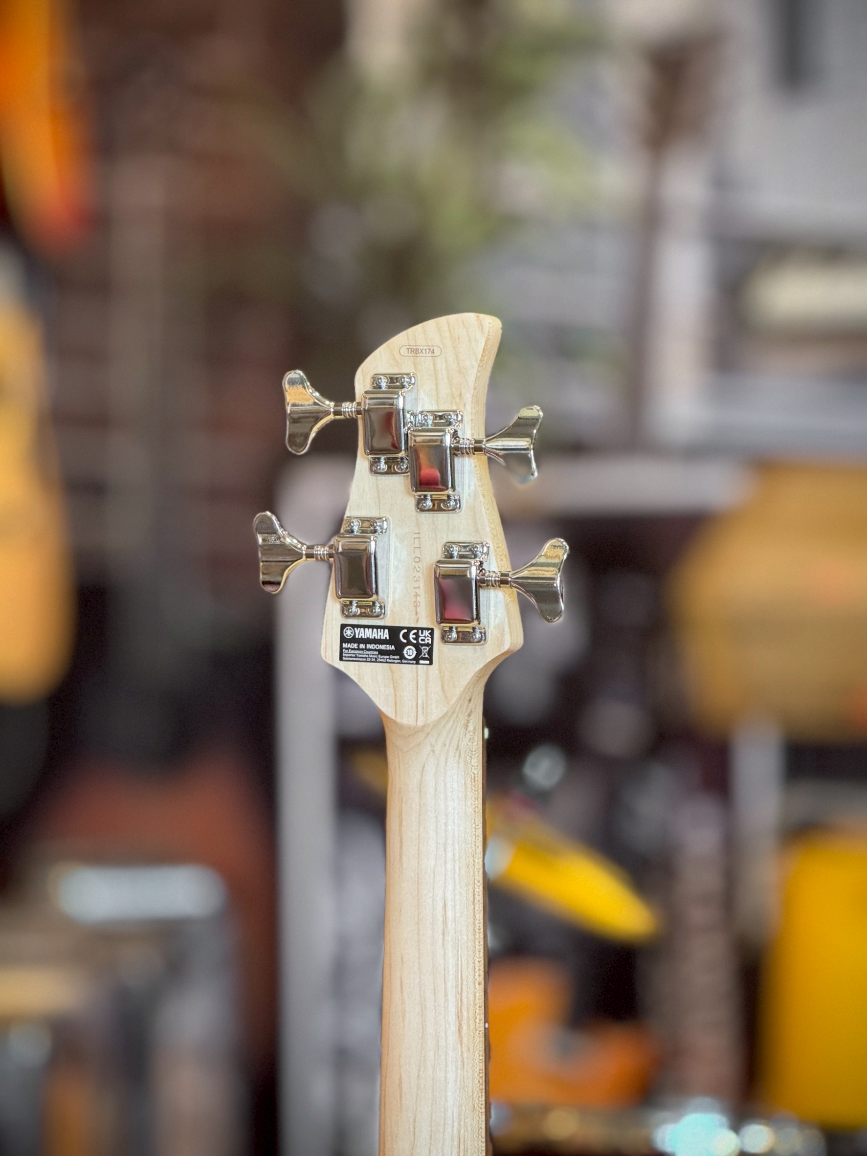 YAMAHA TRBX174 สี Old Violin Sunburst เบสไฟฟ้า 4 สาย รับประกันศูนย์
