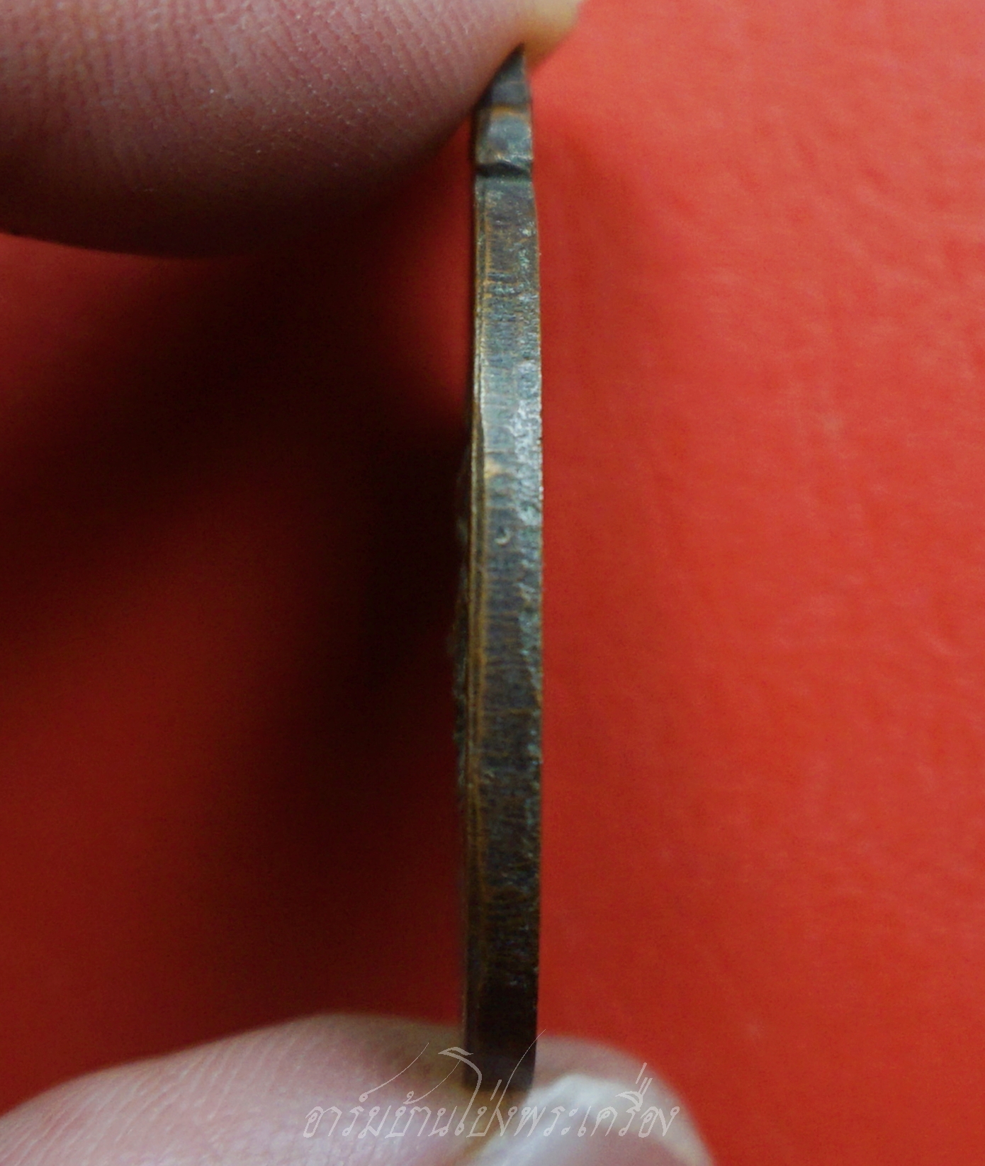 พระวิษณุกรรม วิทยาลัยการอาชีพวิเศษชัยชาญ จ.อ่างทอง ปี๒๕๔๔ เนื้อทองแดงรมดำ(องค์ที่1)