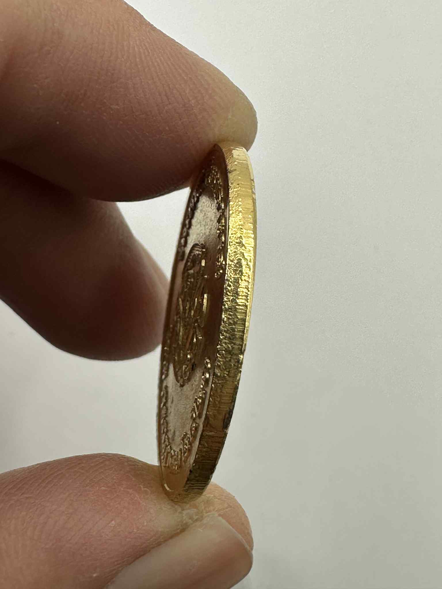 25.เหรียญเนื้อทองแดงกะไหล่ รัชกาลที่ 5 หลังพระปรมาภิไธยย่อ จปร วัดเทพศิรินทราวาส จ.กรุงเทพฯ ปี 2423