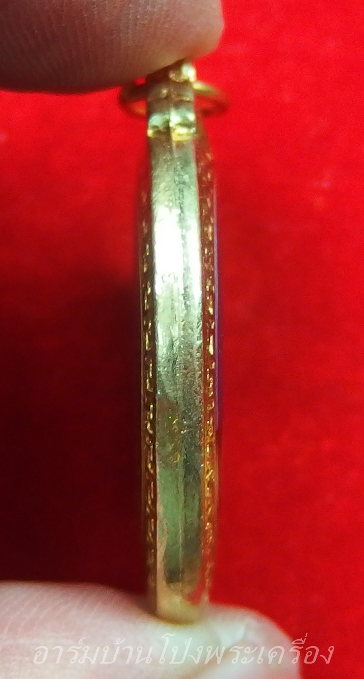 หลวงพ่อคูณ วัดบ้านไร่ ล๊อกเก็ท(องค์ที่1)