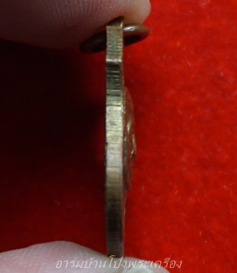 พระครูพิพิธธรรมาภิรม วัดหนองอ้อ ปี๒๕๑๓ เนื้อกะไหล่ทอง(องค์ที่5)