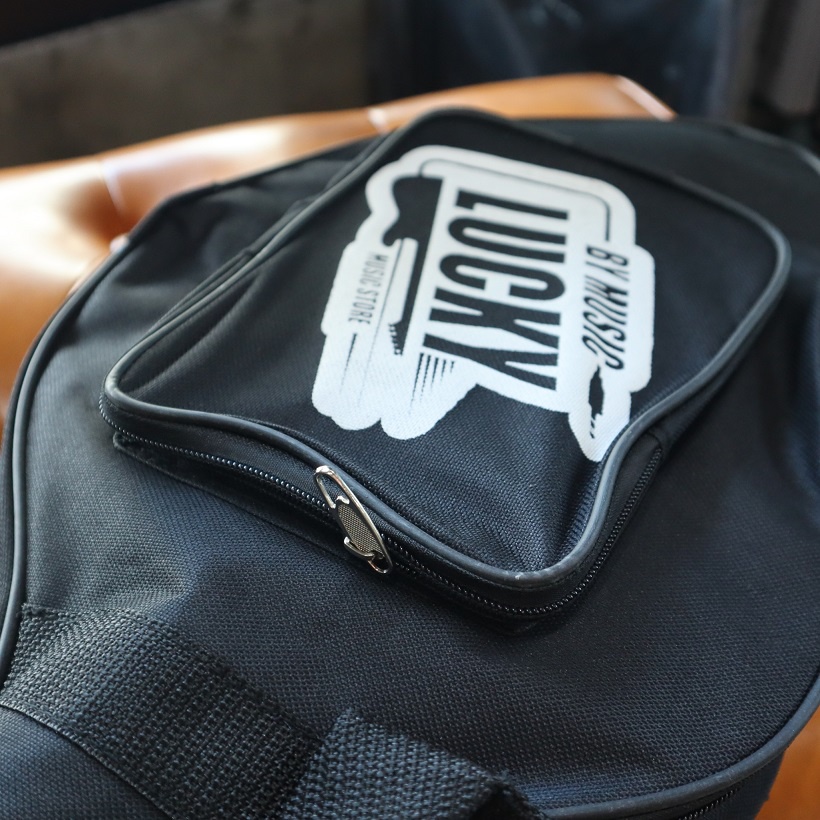 กระเป๋าพิณ Lucky by music สีดำ