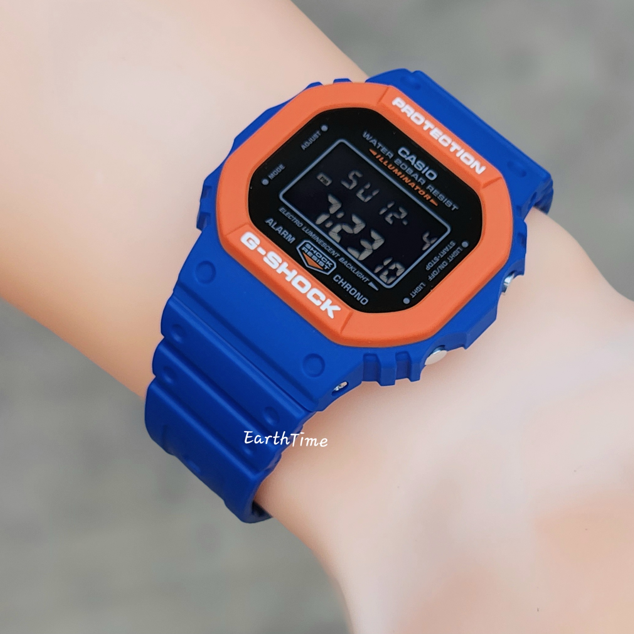 DW-5610SC-2 l Sporty Colors Series l G-SHOCK