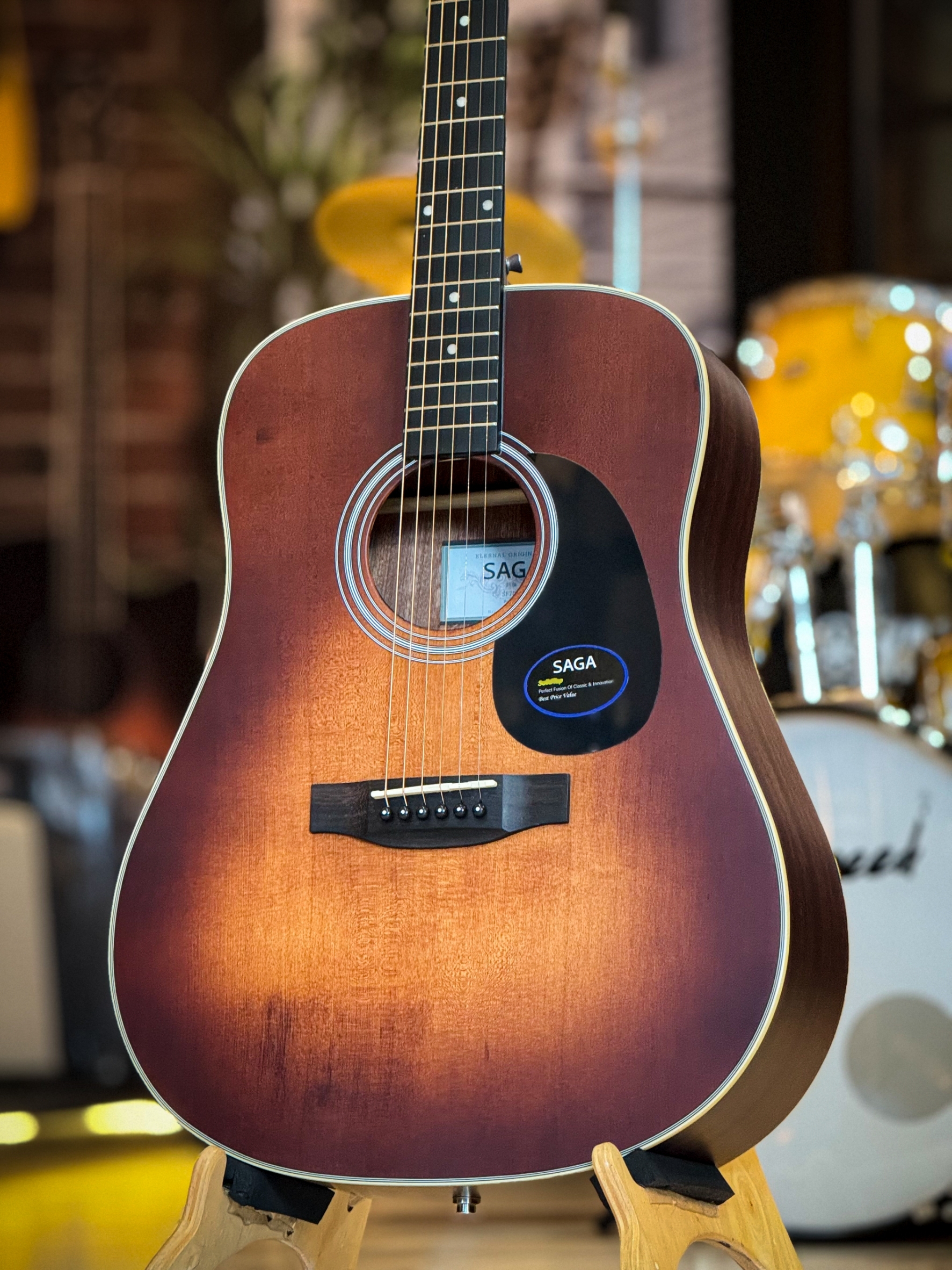 กีต้าร์โปร่ง SAGA รุ่น SF-700R ภาคไฟฟ้า OS-1 ขนาด 41 นิ้ว หน้าไม้แท้ พร้อมของแถมสุดคุ้ม