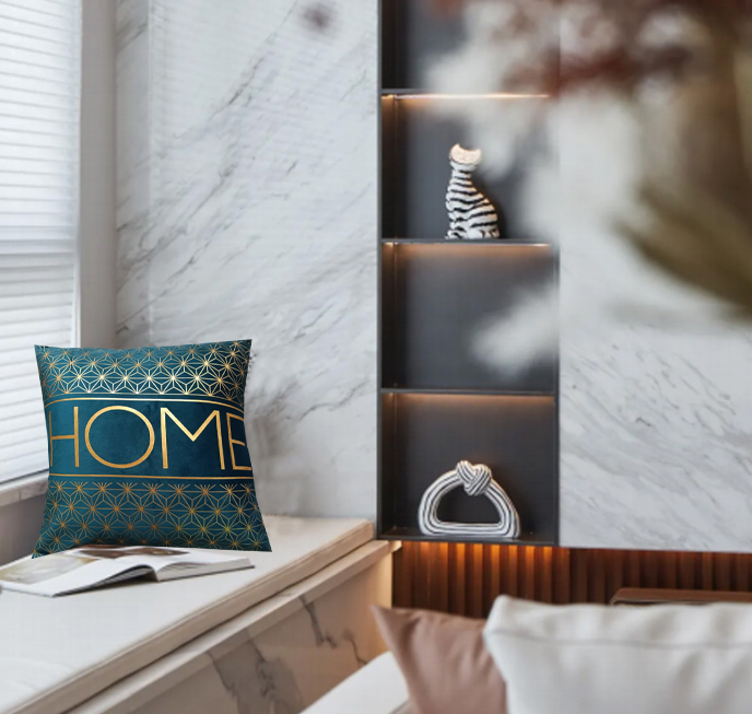 หมอนอิงลายHOME ลงเลเซอร์ฟอยด์สีทองสวยหรูดูโดดเด่น
