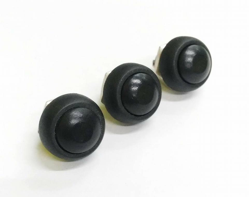 สวิทช์กดติดปล่อยดับขนาดอ้วน17.5MMยาว20MM(17.5x20มม)สวิทช์กลมกดติดปล่อยดับสีดำสวิทช์กลมดำราคาตัวล่ะ