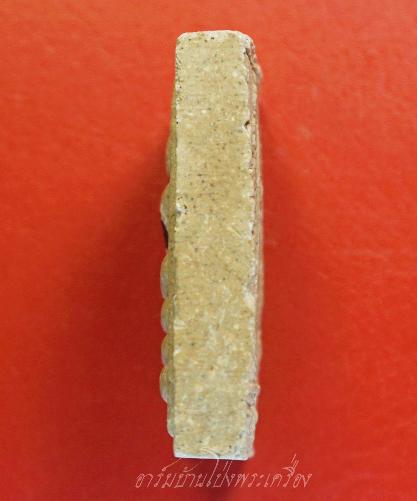 พระสมเด็จ หลวงปู่บุดดา ถาวโร วัดกลางชูศรี จ.สิงห์บุรี ฝ้งพลอยด้านหน้า(องค์ที่1)