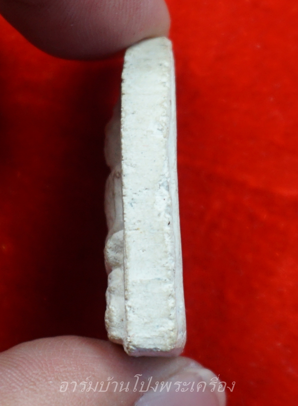 พระแก้วมรกต วัดบ้านโป่ง ปี๒๕๐๙ พิมพ์ใหญ่ เนื้อขาว ด้านหลังในหลวงพระราชินี(องค์ที่3)