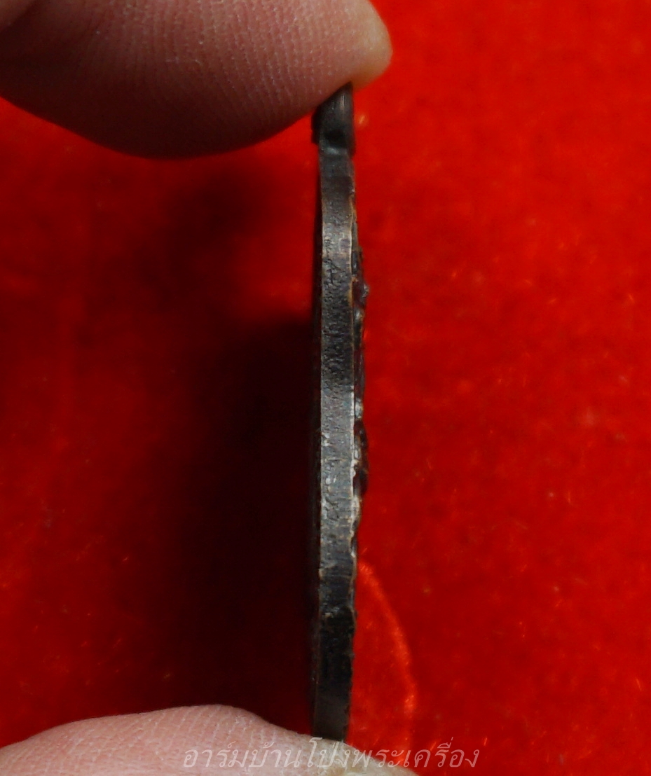 หลวงพ่อบ้อง วัดห้วยผักชี รุ่นผูกพัทสีมา ปี๓๙ เนื้อทองแดง(องค์ที่3)