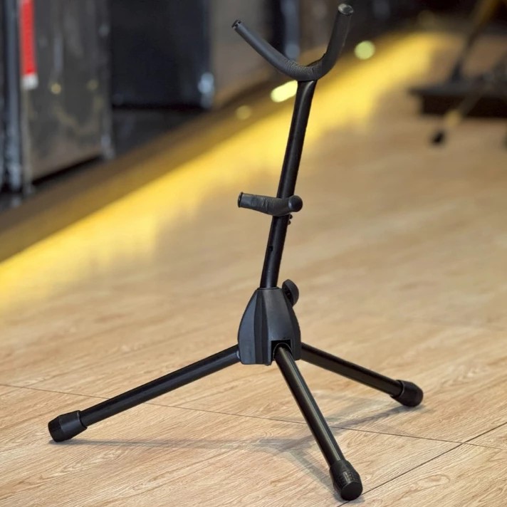 ขาตั้งอัลโตแซก / เทเนอร์แซกโซโฟน Carlsbro รุ่น DH005 ขาตั้งสามารถพับเก็บได้ ช่วยประหยัดพื้นที่ และสะดวกในการขนย้าย