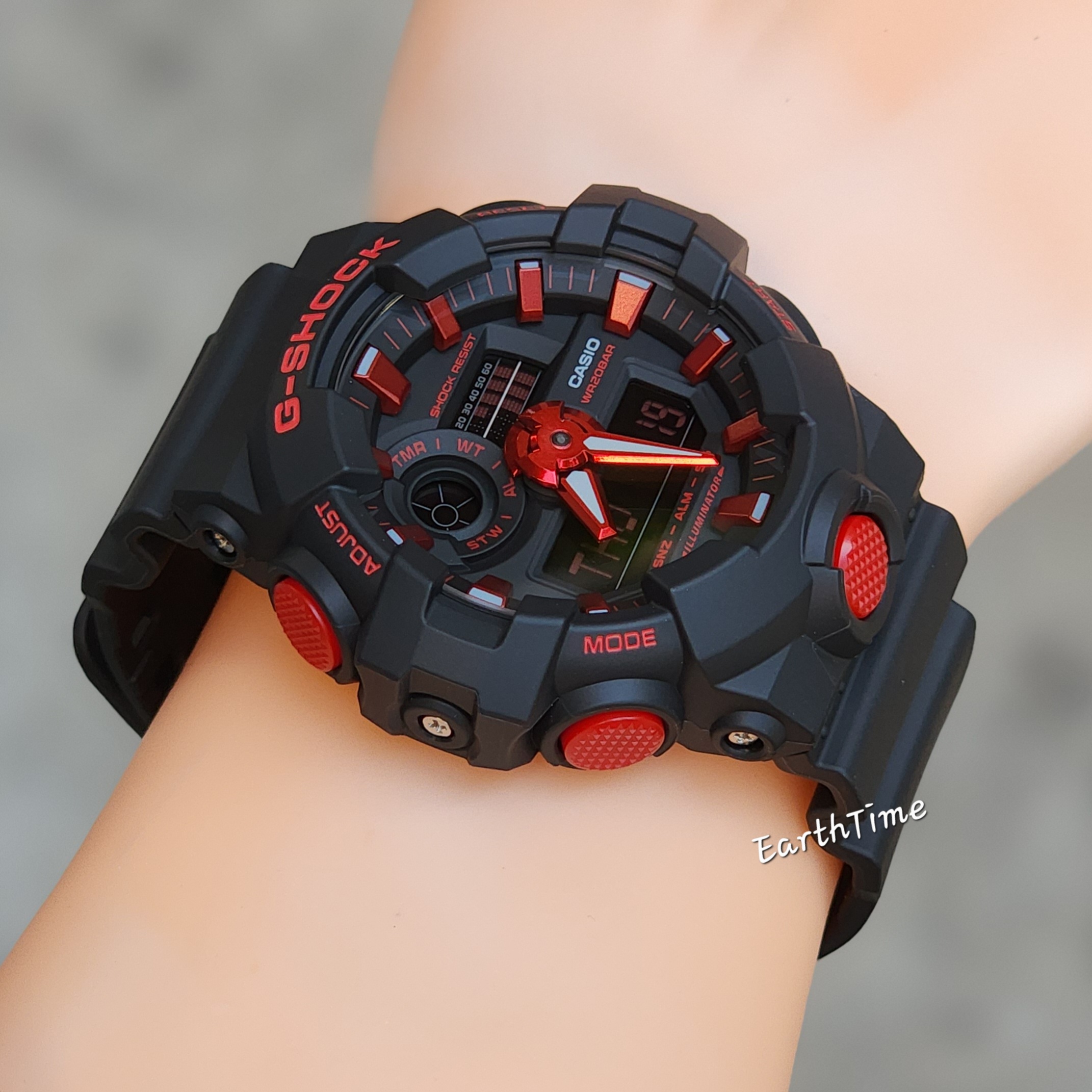 GA-700BNR-1A l Ignite Red Series l G-SHOCK
