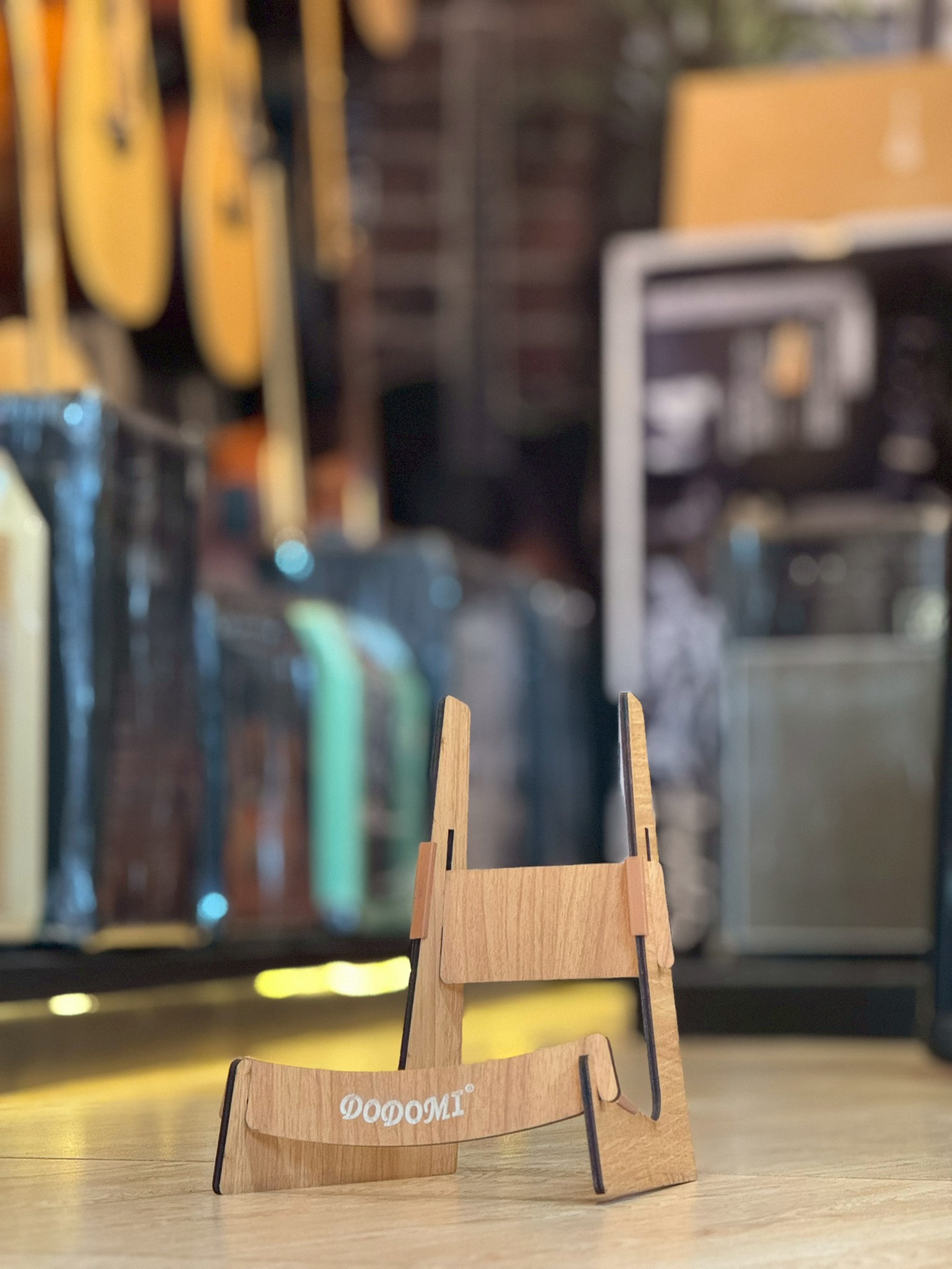ขาตั้งอูคูเลเล่ไม้ Dodomi ขาตั้งอูคูเลเล่ ทำจากไม้ งานประกอบง่าย กะทัดรัด พกพาได้