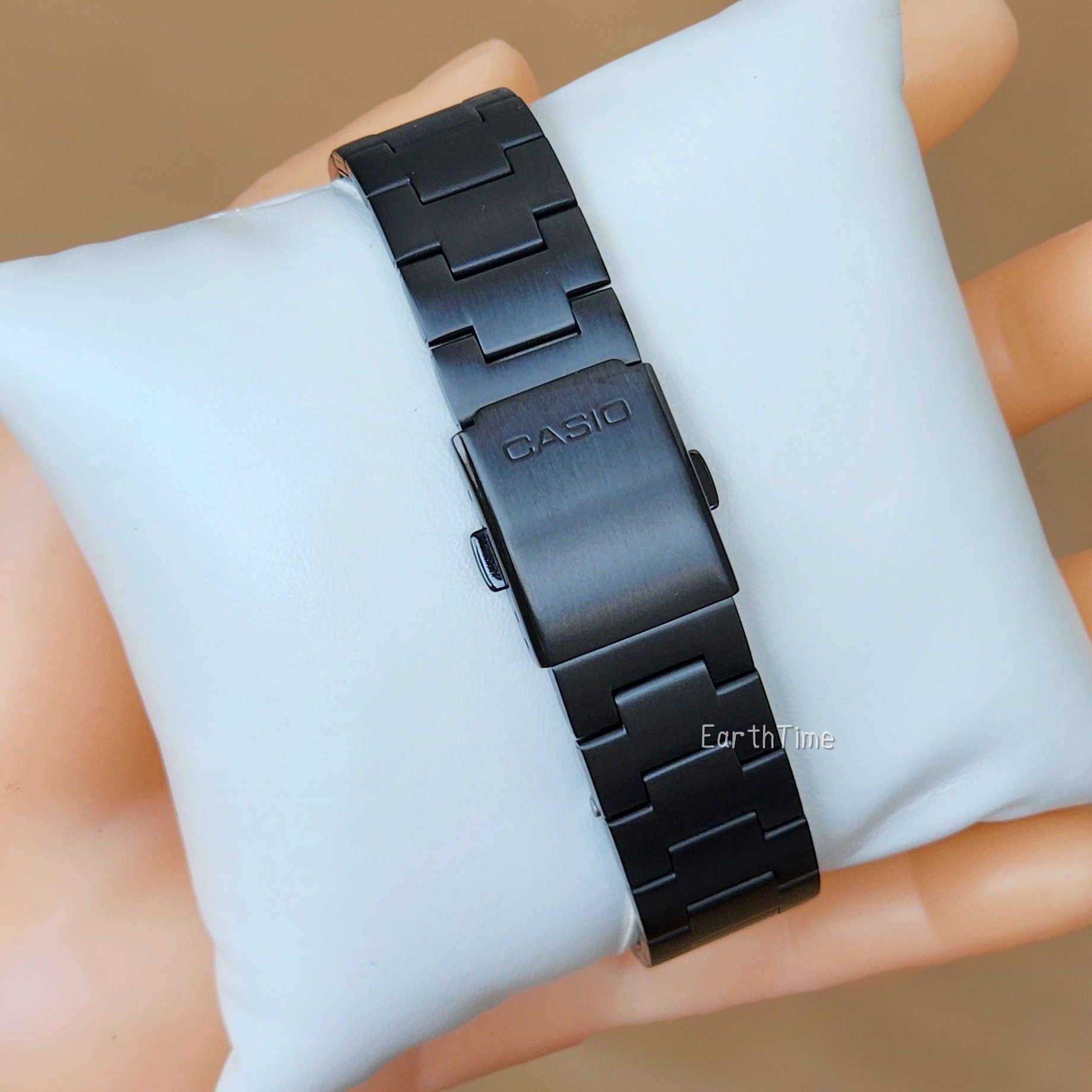 MTP-E720B-1AV l CASIO MEN STANDARD