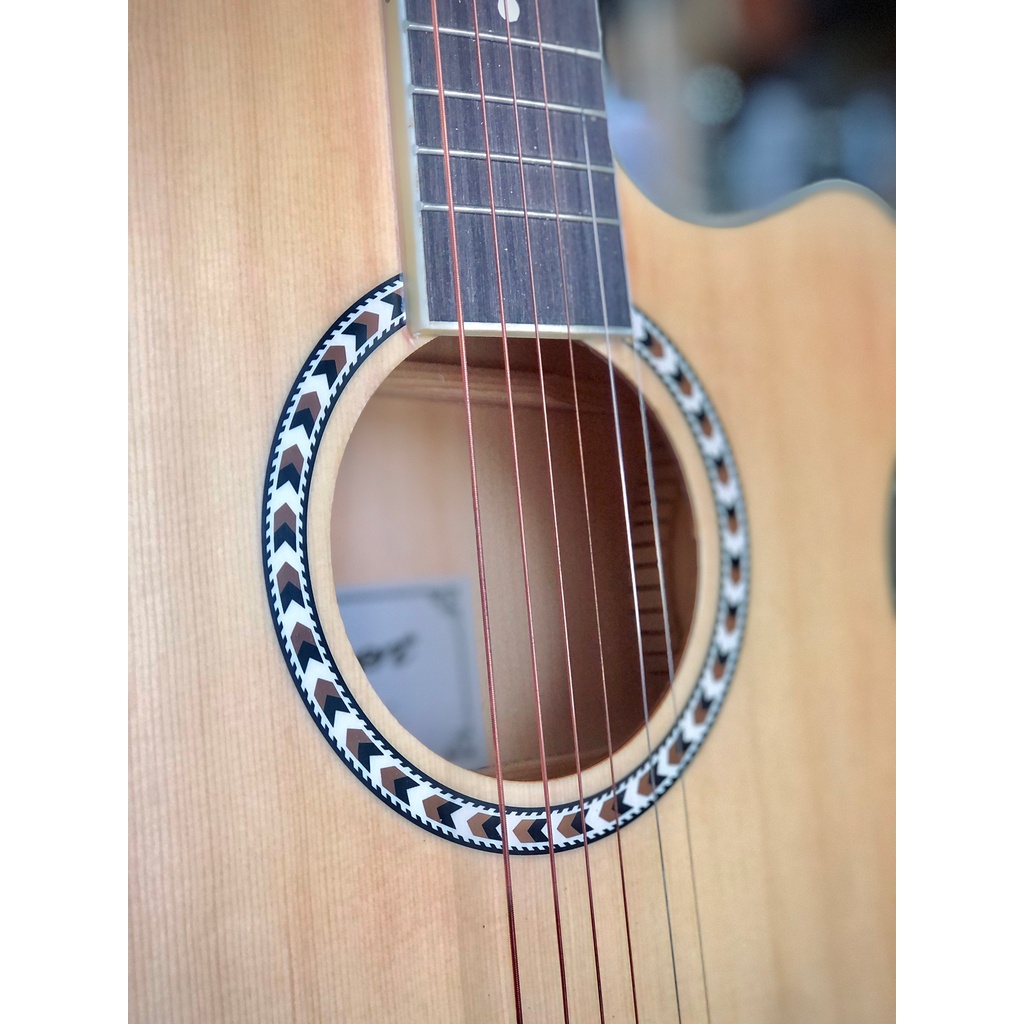 กีต้าร์โปร่งไฟฟ้า Gilbert รุ่น 401CE ภาคไฟฟ้าตั้งสายได้ในตัว