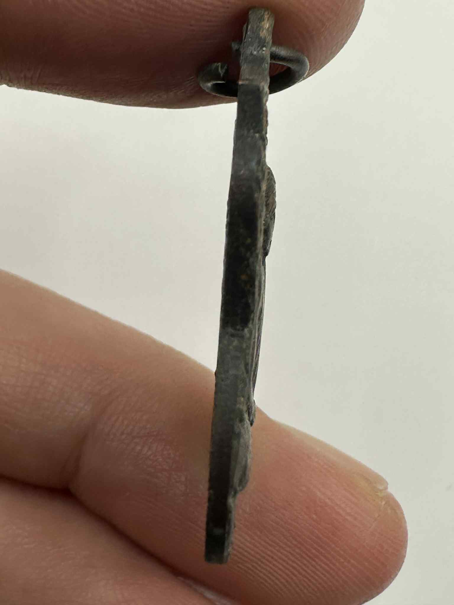 16.เหรียญเนื้อทองแดง หลวงปู่คร่ำ รุ่นเสมาศุภมงคล วัดวังหว้า จ.ระยอง ปี 37