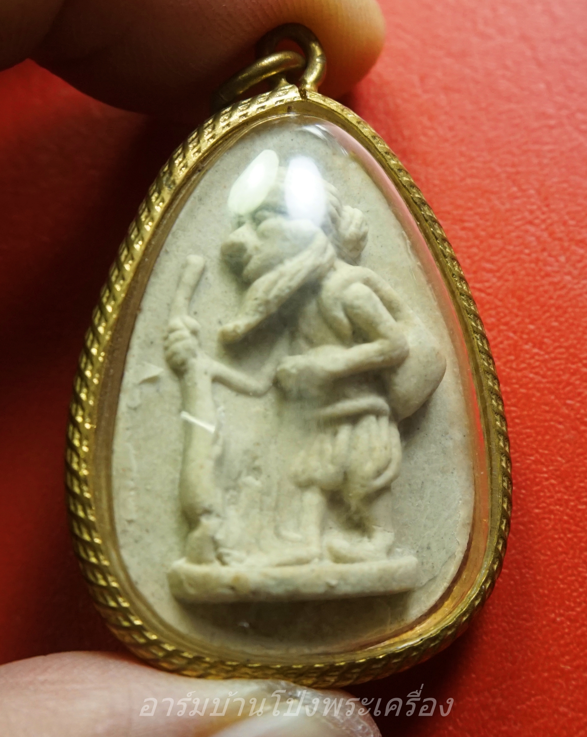 หลวงพ่อแดง วัดป้อมรามัญ ชูชก เนื้อผงสีขาว ปี๒๕๕๒(องค์ที่3)