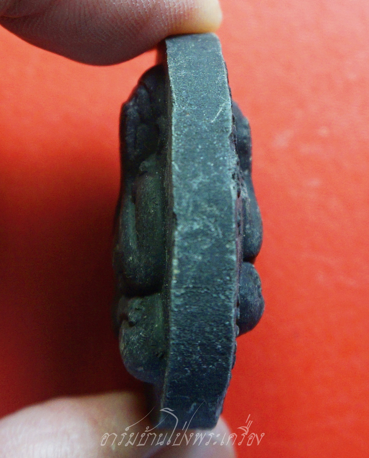 พระปิดตา2หน้า หลวงพ่อจืด สวนปฎิบัตธรรมโพธิ์เศรษฐี จ.นครปฐม เนื้อผงสีดำ(องค์ที่1)