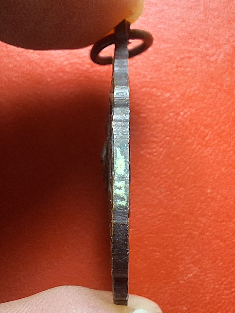 หลวงพ่อพวง วัดหนองหูช้าง รุ่นแรก ปี๑๙ เนื้อทองแดงรมดำ(องค์ที่16)