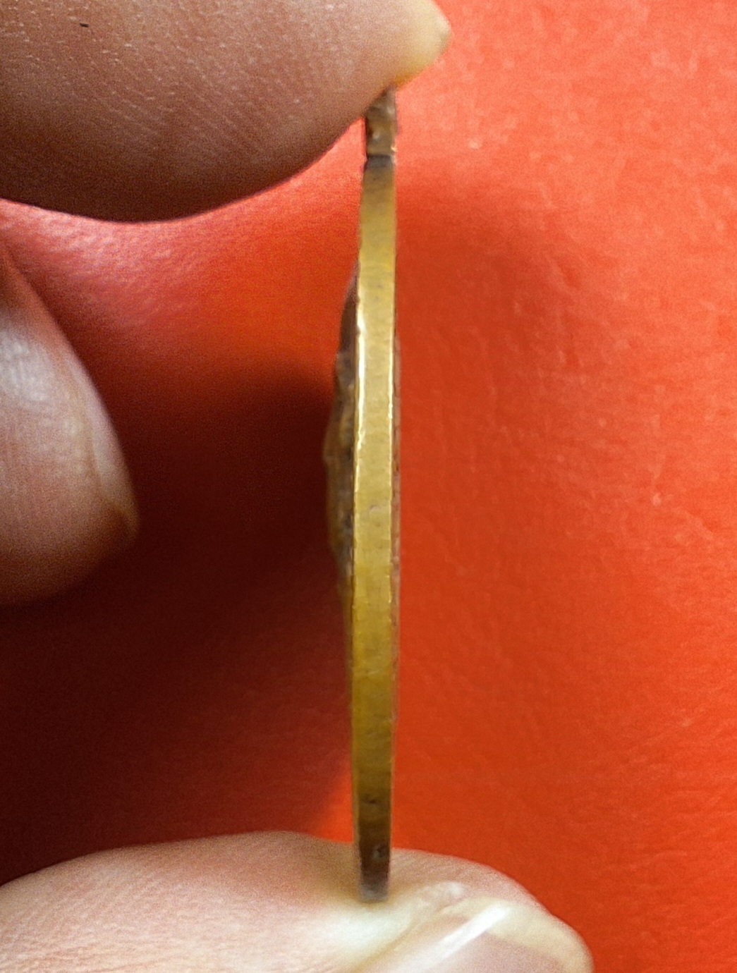 หลวงพ่อเชย วัดเกาะลอยอุดมเอกธาราม(แควอ้อม) รุ่นสี่ ปี๒๕๒๐ ครบรอบ๗๒ปี หลังยันต์เชือก เนื้อทองแดง(องค์ที่9)