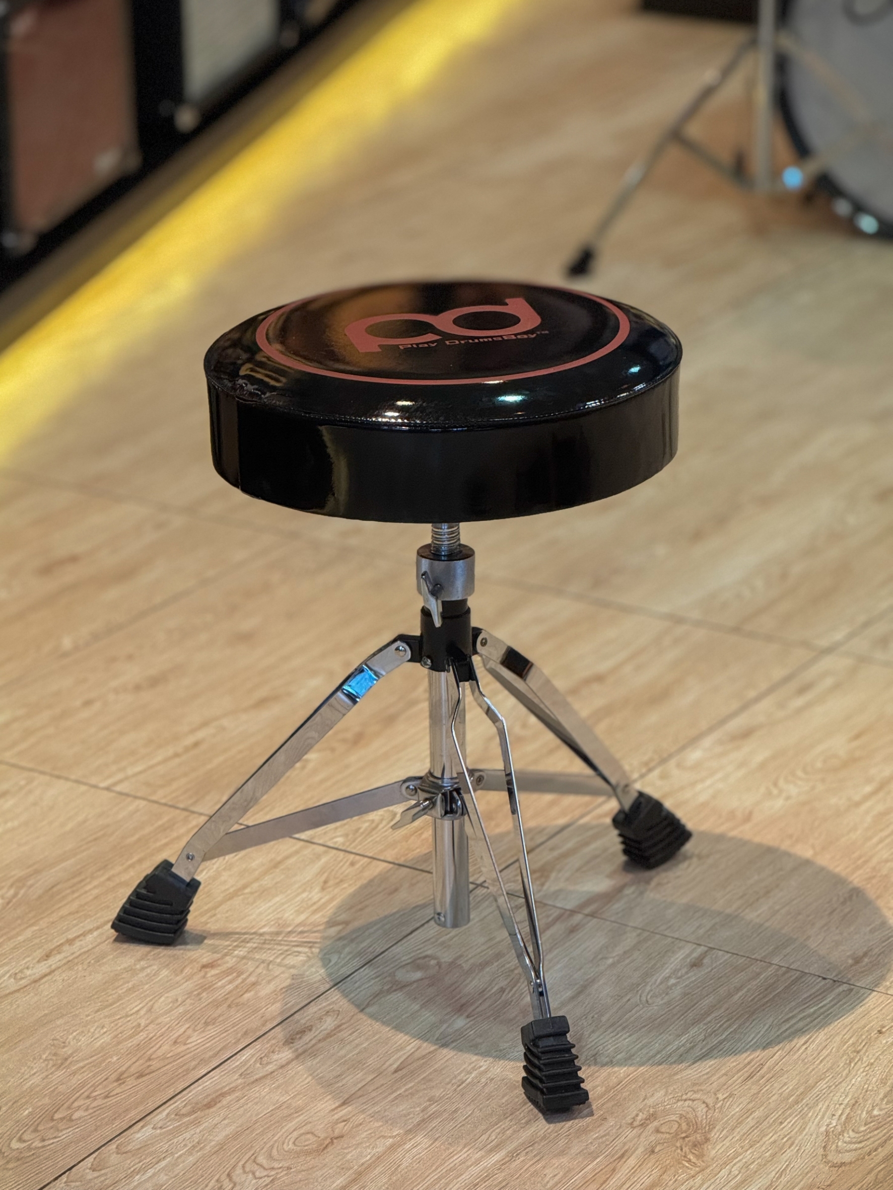 เก้าอี้กลองกลม Play Drumsboy หุ่มหนังแก้ว ขาโครเมี่ยมคู่ ปรับระดับ สูง-ต่ำ ได้