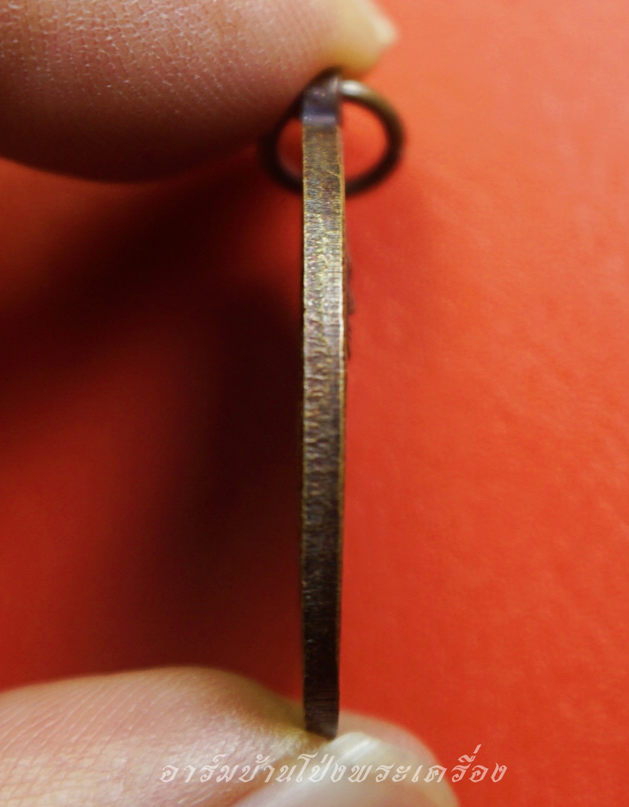 หลวงพ่อชุ่ม วัดท่ามะเดื่อ ศิษย์สร้างถวาย ปี๒๕๒๖ เนื้อทองแดงรมดำ(องค์ที่4)