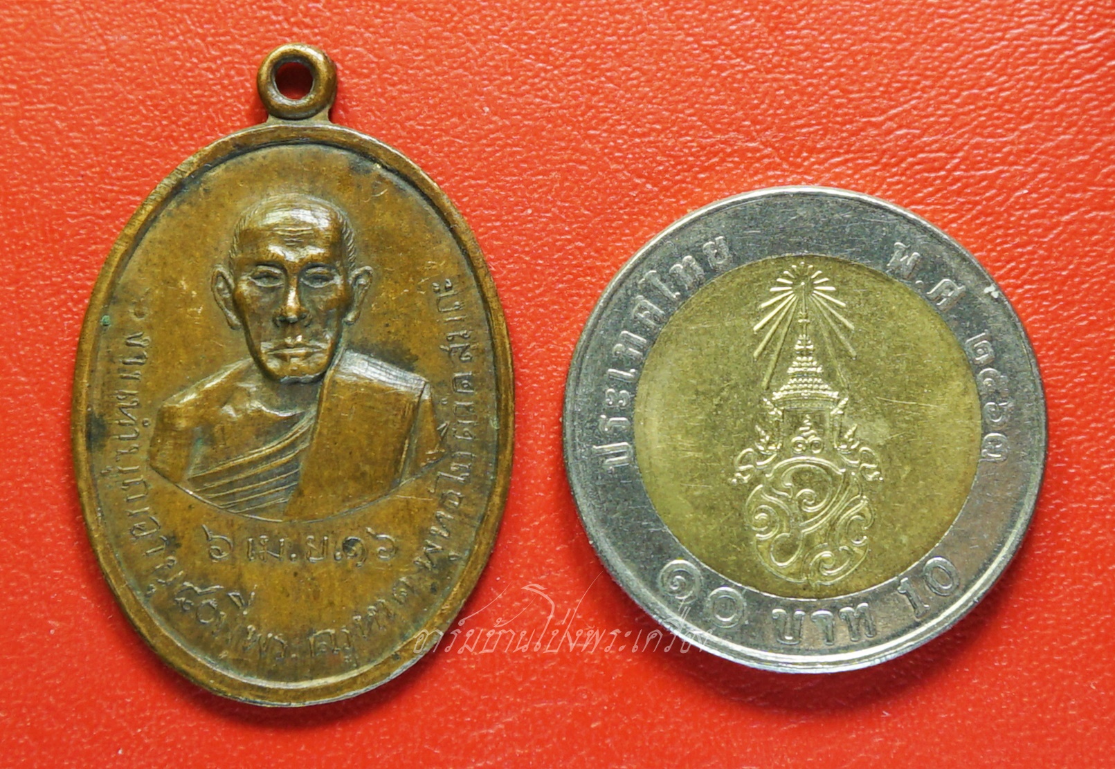 พระครูหาด วัดสมถะ ทำบุญอายุ๘๐ปี ปี๒๕๑๖ เนื้อทองแดง รมดำ(องค์ที่3)