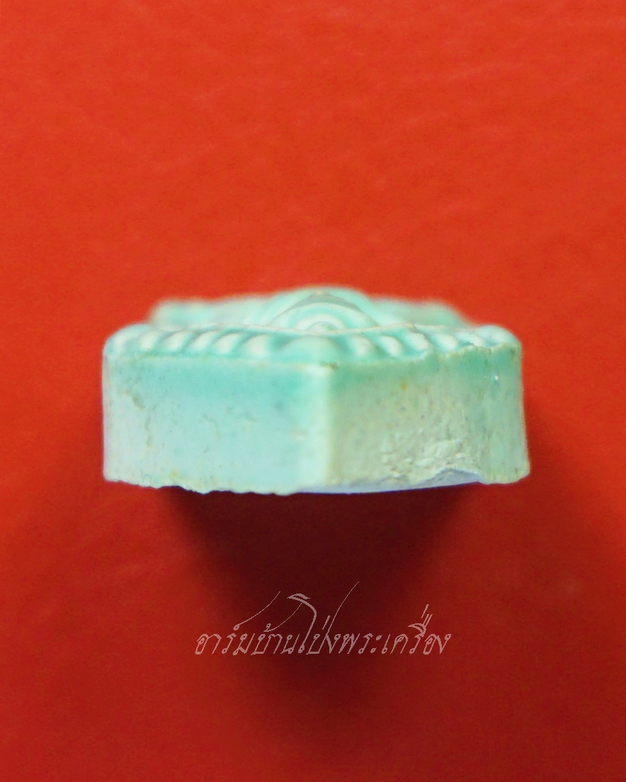 หลวงปู่ทิม วัดพระขาว ขุนแผนเคลือบยอดขุนพล ปี๒๕๕๑ พิมพ์เล็ก สีเชียว(องค์ที่1)