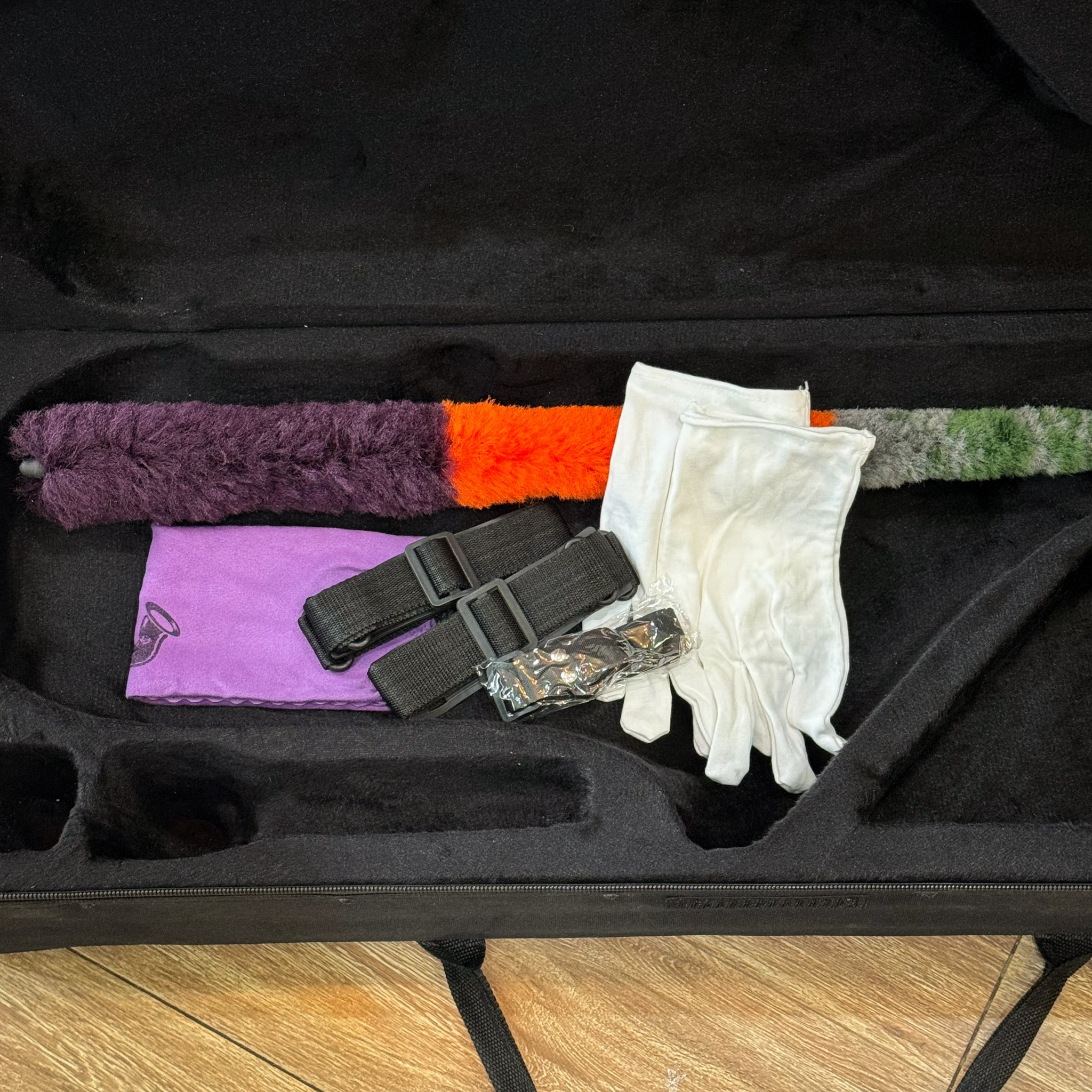 Pietro แซกโซโฟน Bb เทนเนอร์ Tenor Saxophone (Bb) สีทอง แซ็กโซโฟน พร้อมกล่องบุกำมะหยี่ อุปกรณ์ครบชุด