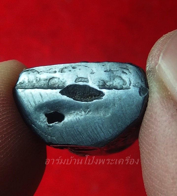 หลวงปู่บุญ วัดดอนเสลา รูปหล่อ เนื้อเมฆพัตร(องค์ที่1)