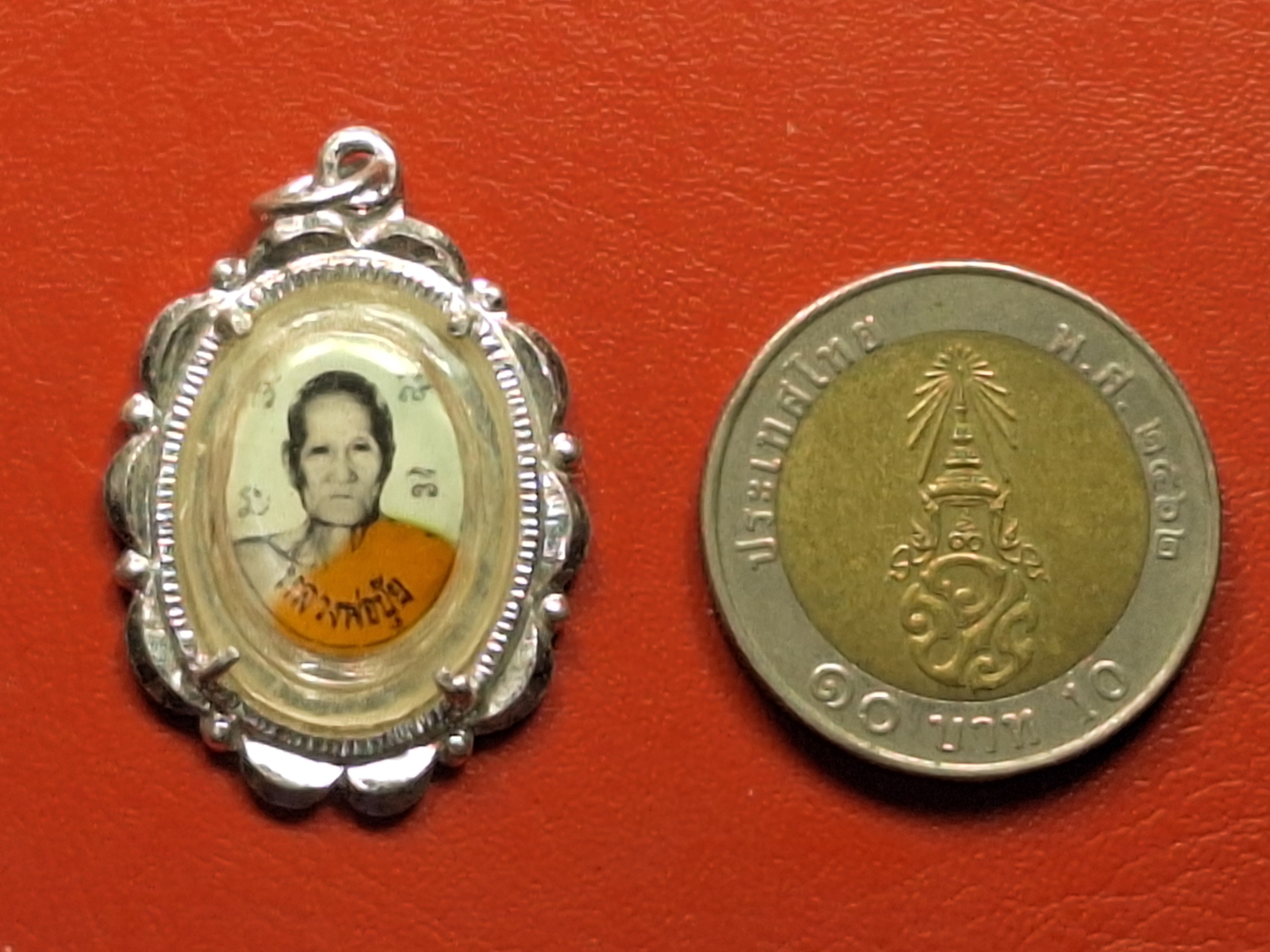 หลวงพ่อปุ้ย วัดท่าข้าม ล๊อกเก็ท(องค์ที่3)