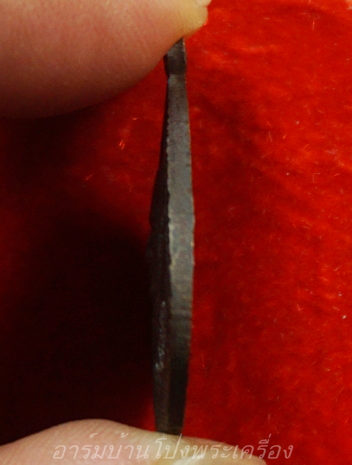 หลวงปู่ชอบ วัดเขารังเสือ รุ่นแรก เนื้อทองแดงรมดำ(องค์ที่4)